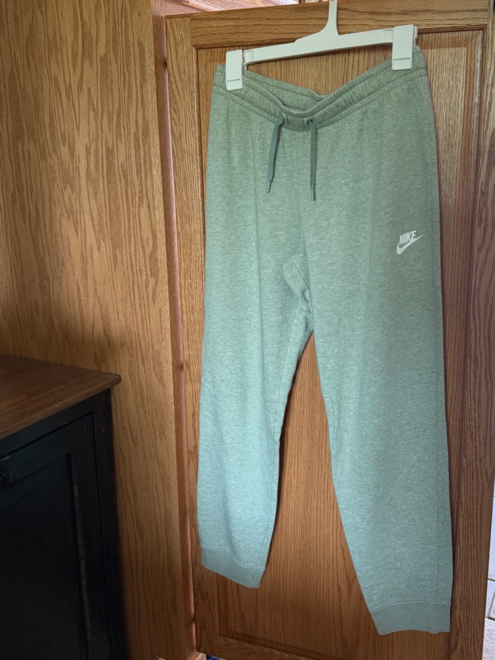 Nike Women's Sage Heathered Soft Fleece Joggers